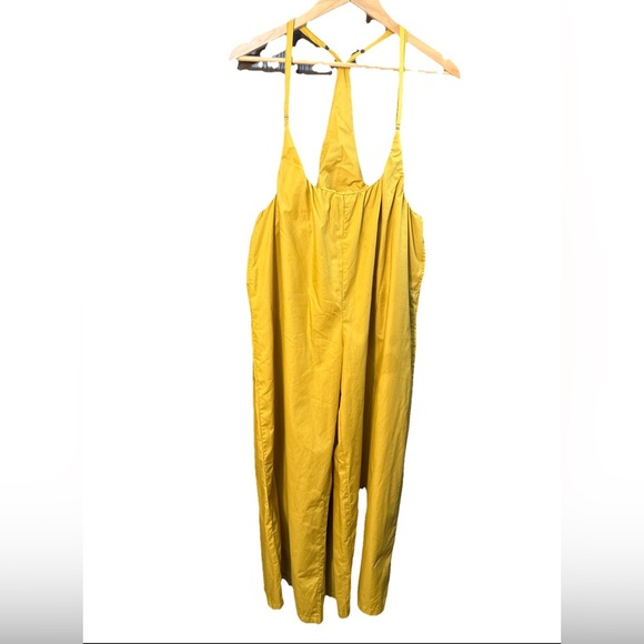 Yellow Sleeveless Jumpsuit - Picture 1 of 2